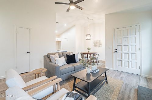 18230 17 Way, Phoenix AZ 85022-1309 exterior