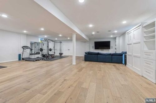 357 Prospect St, Nutley NJ 07110-3127 exterior