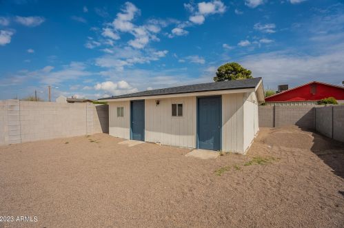 5039 18 Ave, Phoenix AZ 85015-6121 exterior