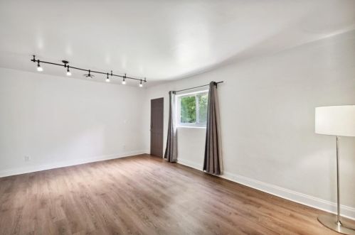 1601 Boulderwoods Dr, Atlanta GA 30316-4032 exterior