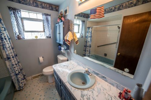 11663 Laporte Ave, Chicago IL 60803-6806 exterior