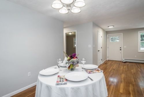 65 Flagg St, Worcester MA  01602-1452 exterior