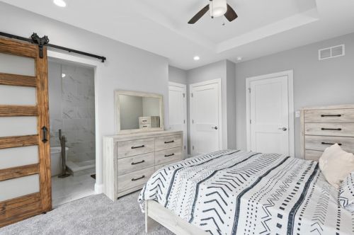 2419 Carmen Ave, Chicago IL  60625-2605 exterior