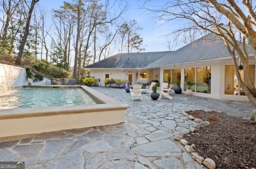 30 Chevaux Ct, Atlanta GA  30342-1944 exterior