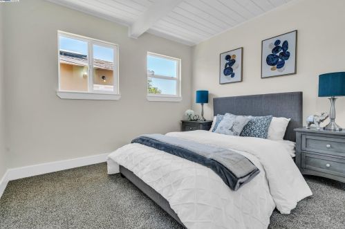 2961 Gillet Ave, Concord CA 94520-5407 exterior