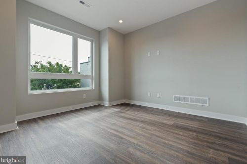 1508 Colorado St, Philadelphia PA 19145-2911 exterior