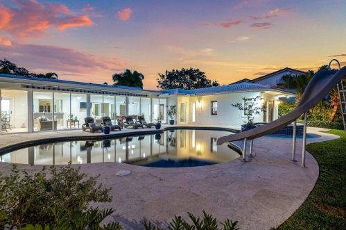 926 38 Ct, Boynton Beach FL 33435-8530 exterior