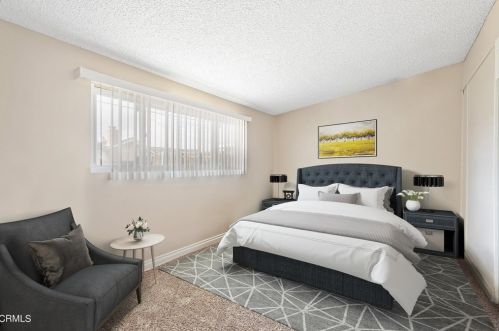 3211 Madera Pl, Oxnard CA 93033-5757 exterior