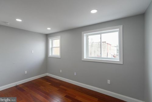 1021 Ellsworth St, Philadelphia PA  19147-4637 exterior