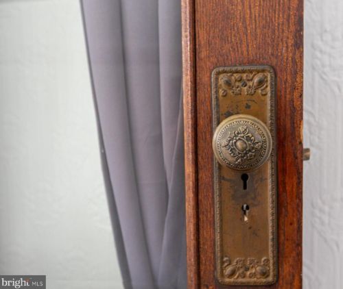 932 Lititz Ave, Lancaster PA 17602-1919 exterior