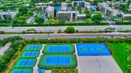 27 Royal Palm Way, Boca Raton FL  27506-8739 exterior