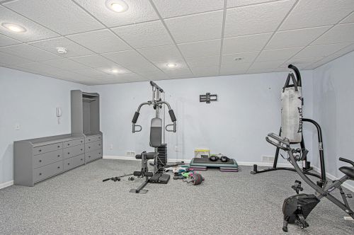 12167 Southgate Dr, Plainwell MI  49080-9052 exterior