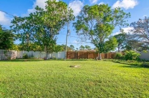 2173 Gaslight St, Fort Pierce FL  34952-7330 exterior