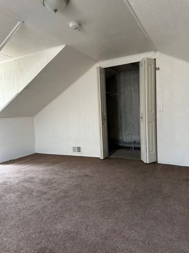 2011 Gregory St, Pittsburgh PA  15203-1641 exterior