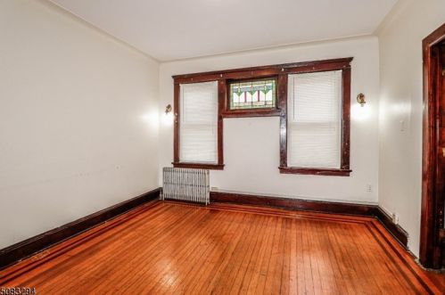 239 Hamilton St, New Brunswick NJ 08901-2205 exterior