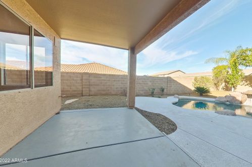 2602 Cavalry Dr, Phoenix AZ 85086-6616 exterior