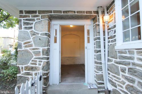 218 Gorgas Ln, Philadelphia PA  19119-2509 exterior