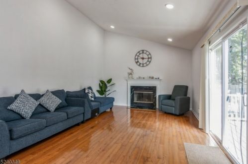 31 Hancock Rd, Piscataway NJ  08854-3621 exterior