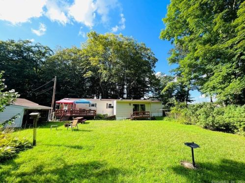 262 Shr Rd, Killingly CT 06241-1540 exterior