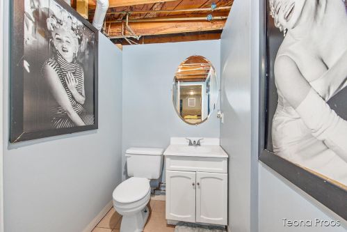 229 Holly St, Grand Rapids MI 49548-4270 exterior