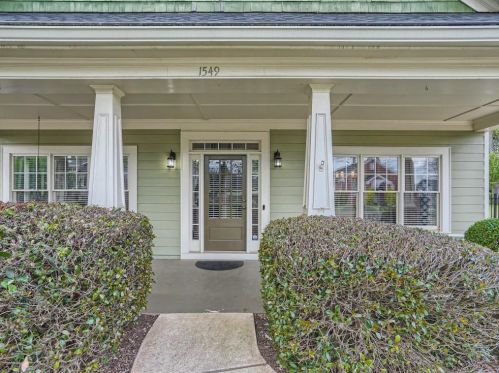 1549 Mercer Ave, Atlanta GA  30337-1546 exterior