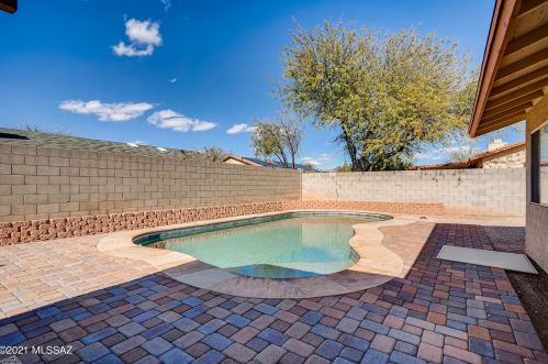 9835 Banbridge St, Tucson AZ 85747-5142 exterior