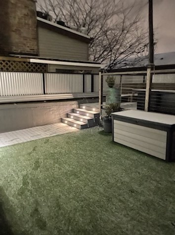 559 37th St, Chicago IL 60609-1063 exterior