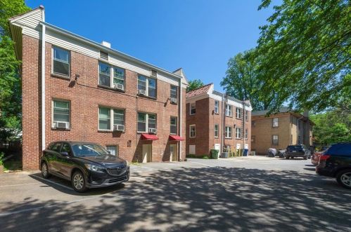 1111 Briarcliff Pl, Atlanta GA 30306-3960 exterior