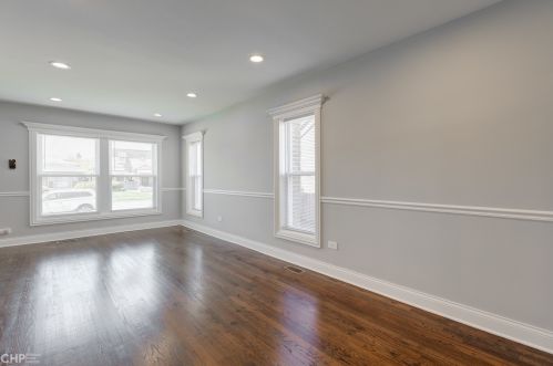 9925 Emerald Ave, Chicago IL  60628-1033 exterior