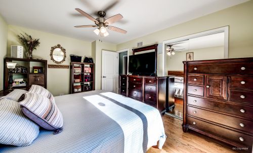 4905 124 St, Chicago IL 60628-7240 exterior