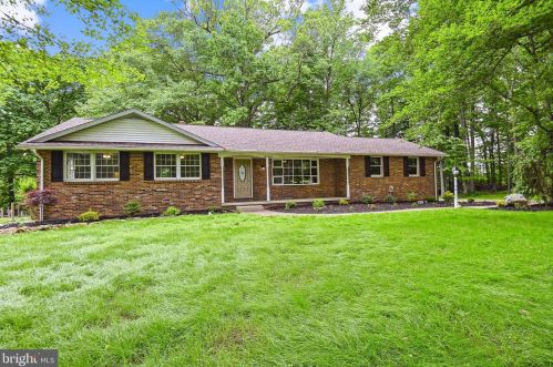 215 Calvert Rd, Rising Sun, MD 21911-2337