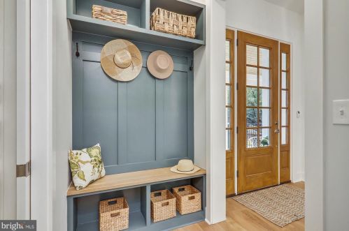 106 Geneva Ave, Silver Spring MD  20910-5105 exterior