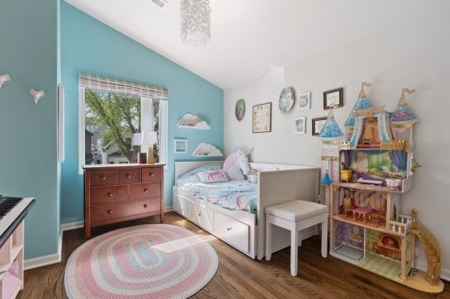 3711 Hermitage Ave, Chicago IL 60613-3509 exterior