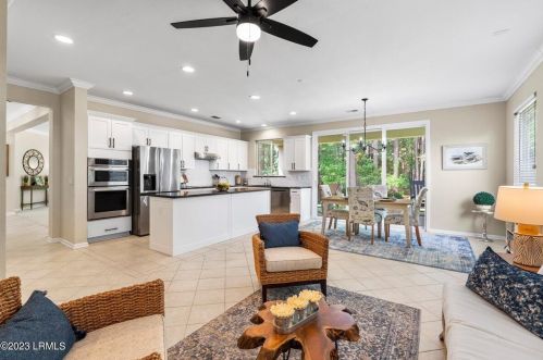 35 Cypress Holw, Bluffton SC 29909-5070 exterior