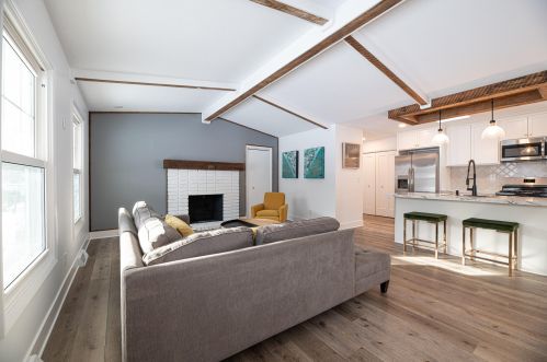 1748 Prince Ln, Meskegon MI  49445-1742 exterior