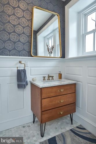 115 Chestnut Hill Ave, Philadelphia PA 19118-2715 exterior