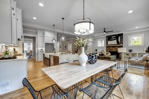 1452 Brk Vly Ln, Atlanta GA 30324-3264 exterior