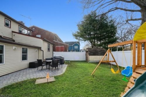 1971 Portland Ave, Scotch Plains NJ 07076-1802 exterior