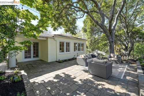 1243 Martin Luther King Jr Way, Berkeley CA 94709-1979 exterior