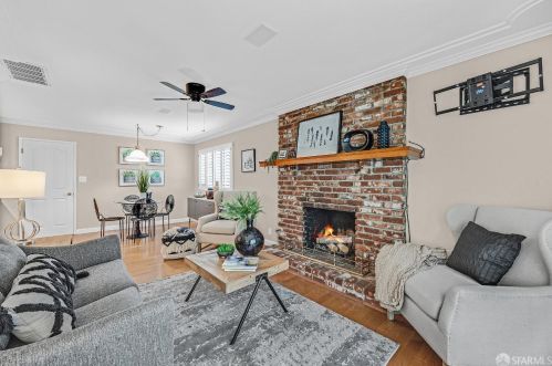 1678 Pepperwood Ct, Concord CA  94521-1126 exterior