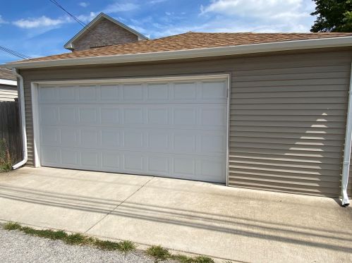 11314 Avenue, Chicago IL  60617-7144 exterior