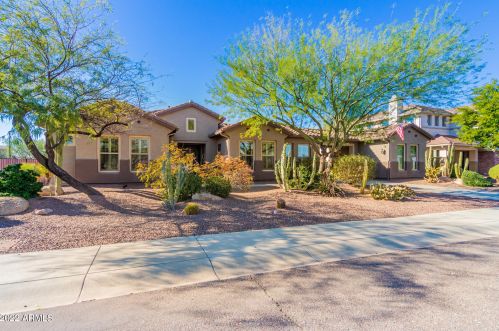 43906 47th Dr, Phoenix, AZ 85087-3049