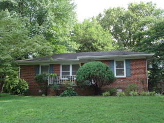 1207 Lakemont Dr, Dalton, GA 30720-5130