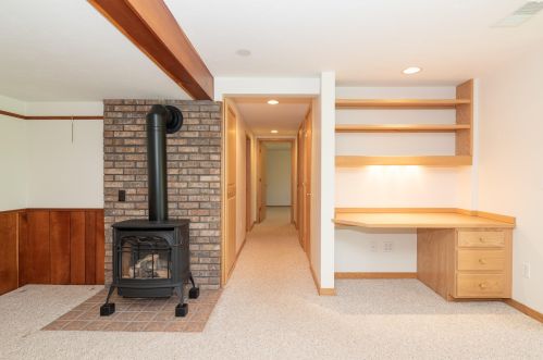 6450 2 St, Kalamazoo MI 49007-4909 exterior