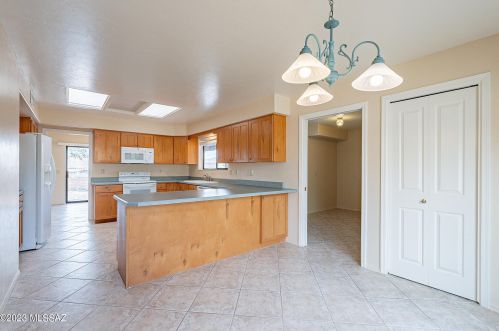 622 Avenida Cipres, Green Valley AZ 85614-3434 exterior