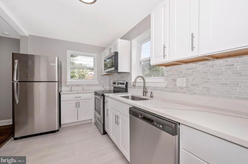 4 Hamilton Ave, Silver Spring MD  20901-3411 exterior