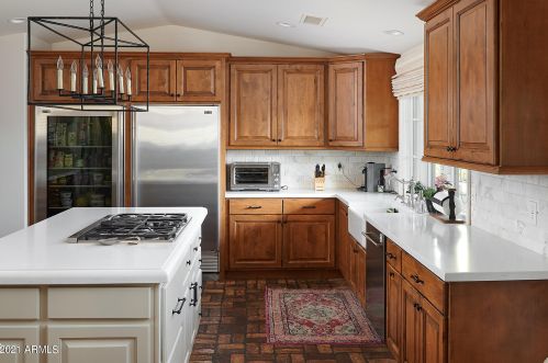 4507 Cheery Lynn Rd, Phoenix AZ 85018-6448 exterior