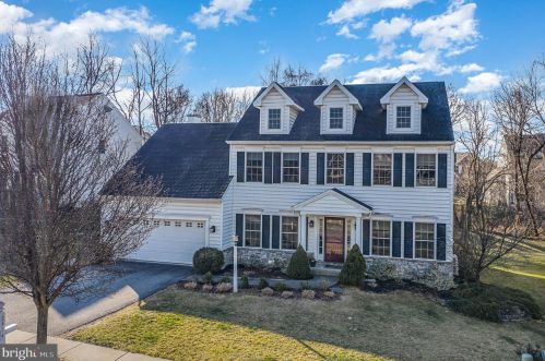 2404 Raleigh Rd, Hummelstown, PA 17036-8719