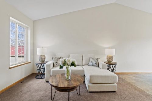 1201 Winston Dr, Edgerton WI 53534-1029 exterior