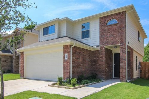 153 Cliff Heights Cir, Dallas, TX 75241-5332